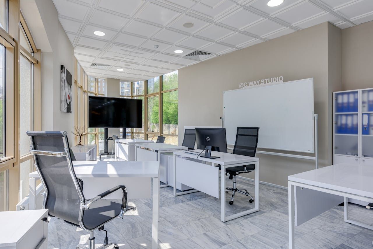 Modern office with flexible spaces