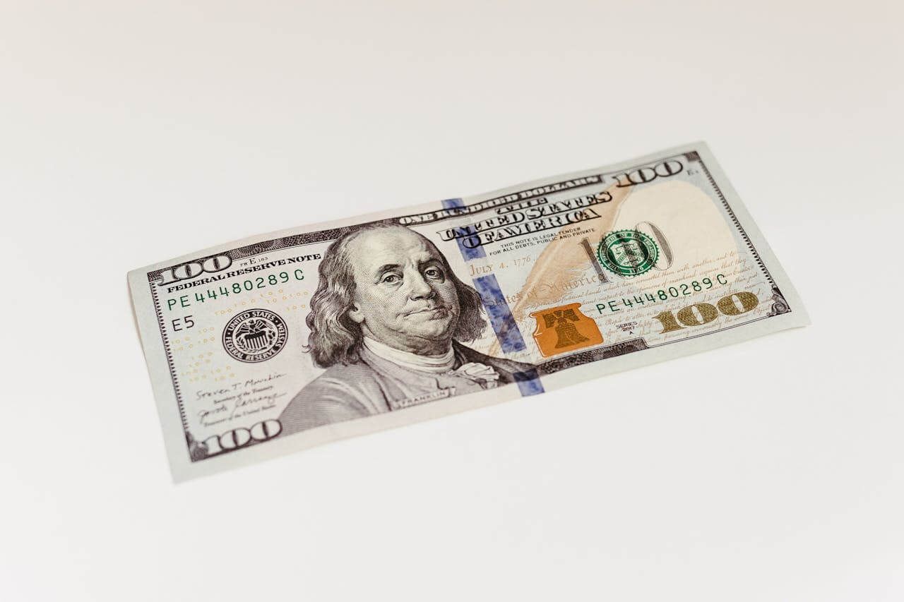 A $100 bill