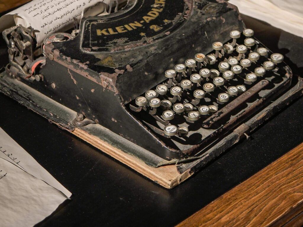 Privative typewriter